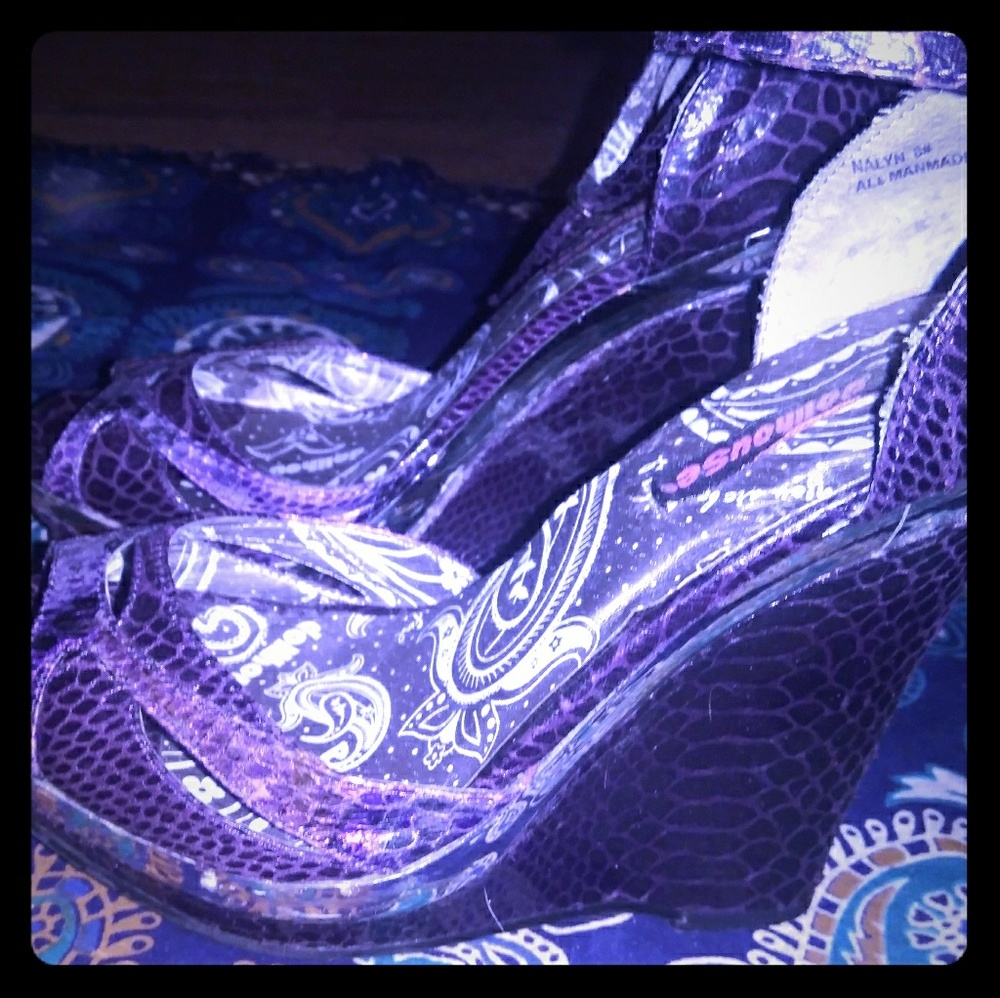 Purple metallic Dollhouse platforms